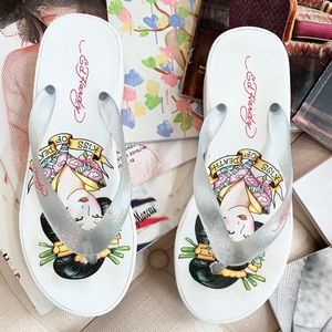 ED Hardy White Printed Beach Thong Slide